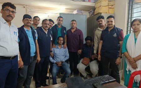 ईओडब्ल्यू इंदौर की बड़ी कार्रवाई : सहायक राजस्व अधिकारी और बिल कलेक्टर 40 हजार की रिश्वत लेते रंगे हाथों गिरफ्तार